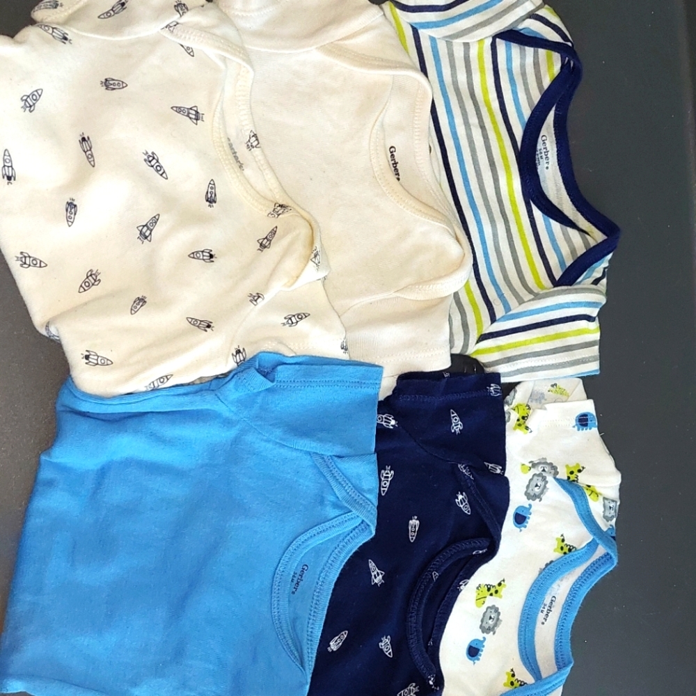 🍼Bundle! 6 pk Gerber & Carter Onesies; Colors:White,Blue,Multi, Size: 3-6 mths